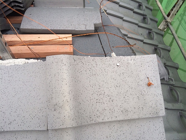 東京都杉並区、日本瓦から日本瓦への耐震屋根リフォームで葺き替え工事１９