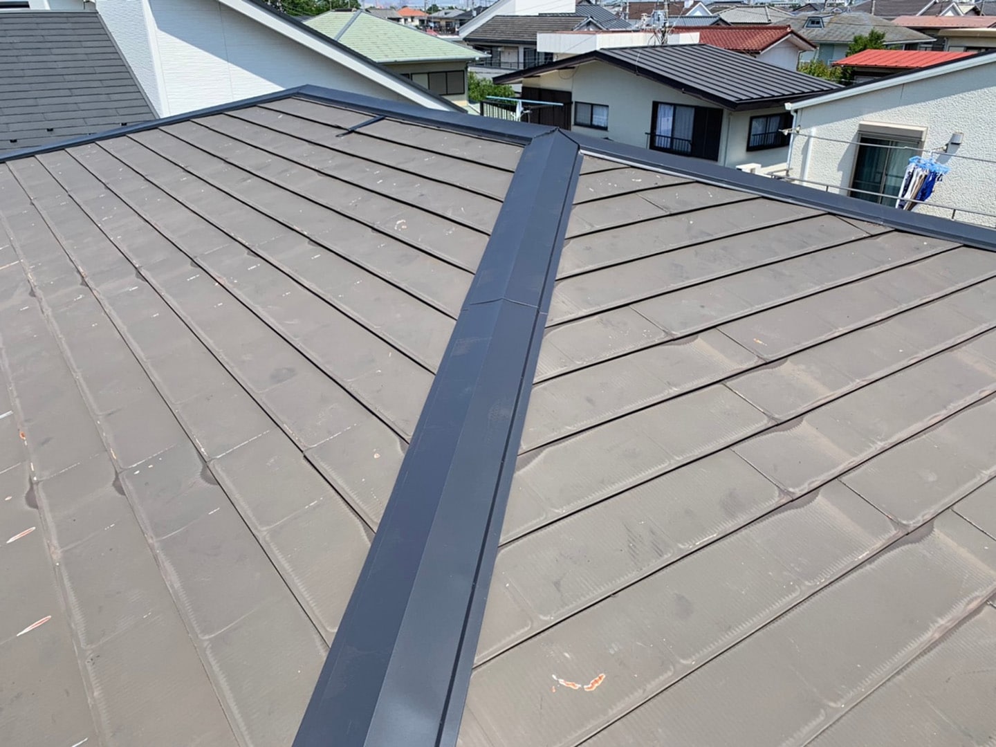【千葉県市原市】台風で被災した金属屋根、棟板金の交換修理工事の事例９
