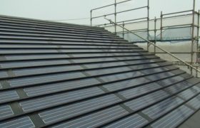 ソーラーパネル、太陽光発電システム　鋼板等なし型