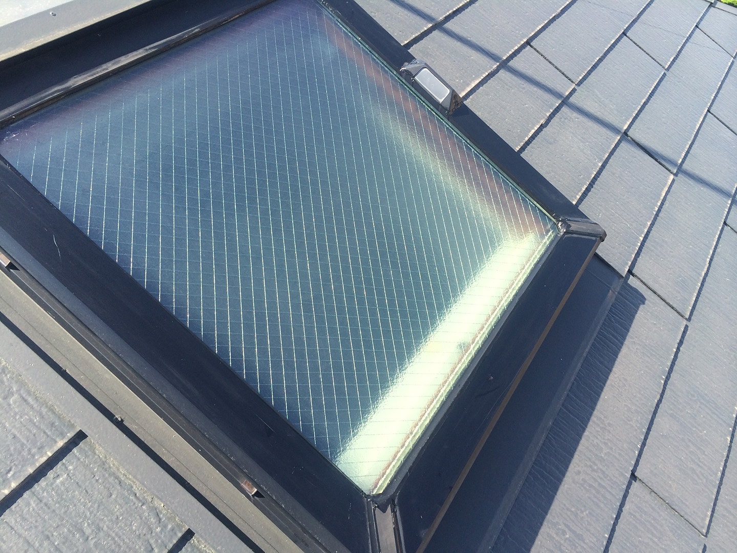 【千葉県松戸市】天窓のガラスパッキン劣化による雨漏りの修理工事の事例１３