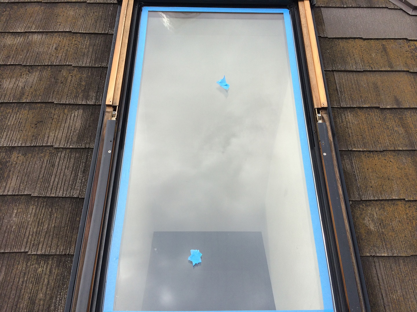 【横浜市都筑区】天窓のガラスパッキン劣化による雨漏りの修理工事の事例７