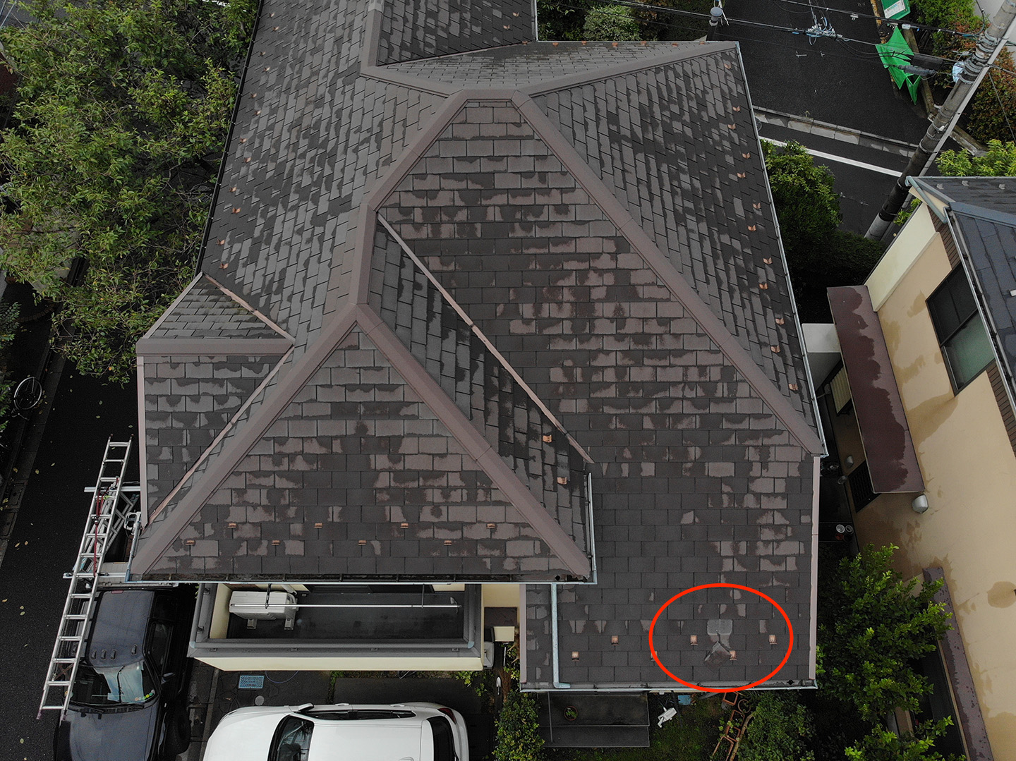 【東京都杉並区】スレート屋根の「 ズレ落ち 」補修工事の事例２