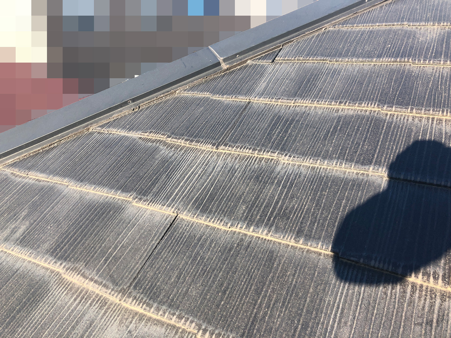 【横浜市鶴見区】スレート屋根の雨漏り、部分修理工事の事例　雨漏り箇所