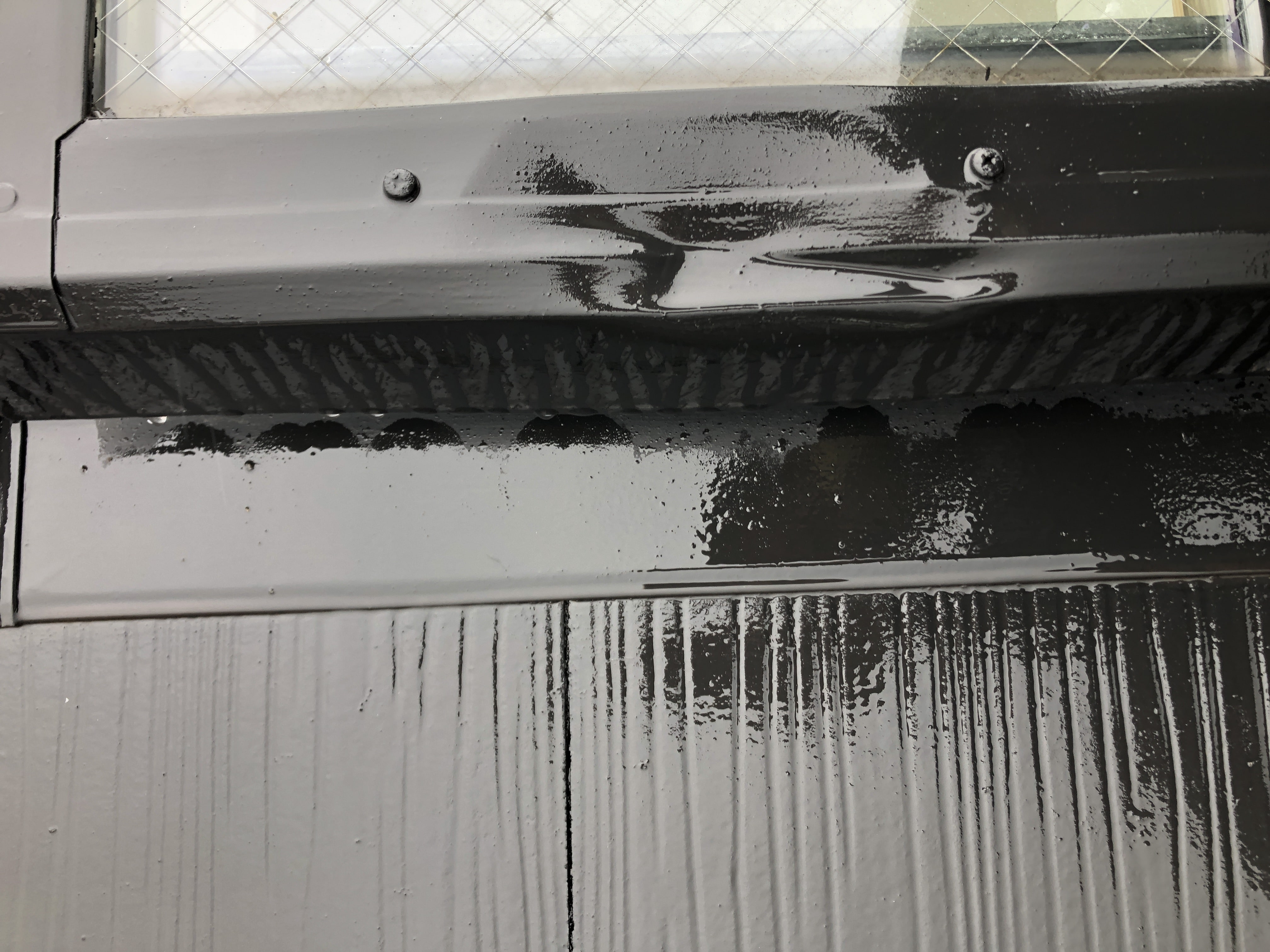 ベルックス天窓雨漏り修理事例　屋根側状況