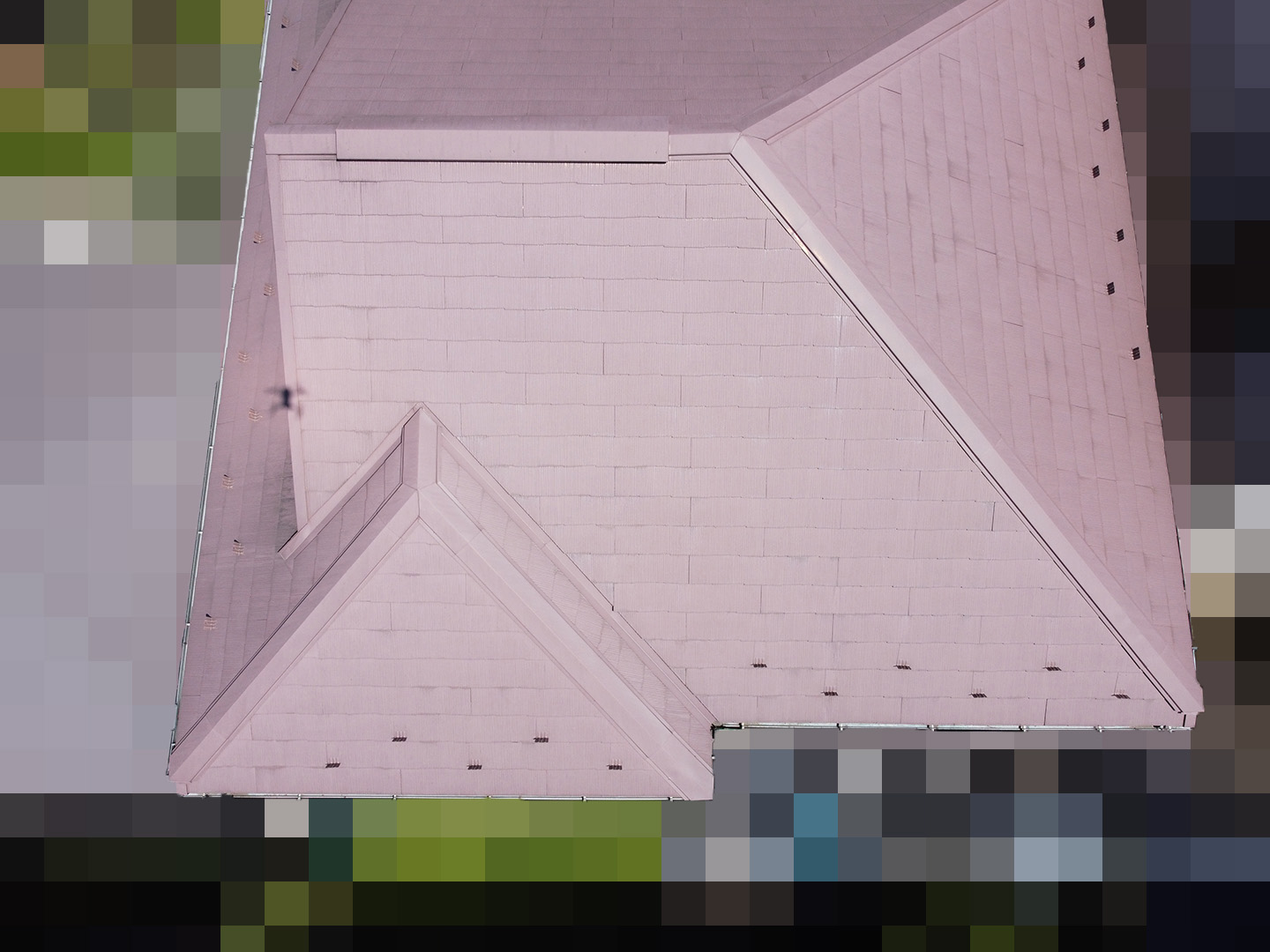 【東京都世田谷区】築２０年、スレート屋根の天窓（ガラス瓦）雨漏りで、屋根点検の事例　南面