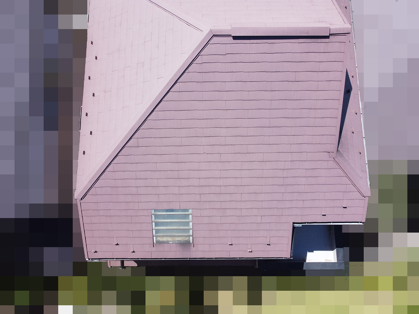【東京都世田谷区】築２０年、スレート屋根の天窓（ガラス瓦）雨漏りで、屋根点検の事例　北面