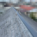【東京都荒川区】スレート屋根、棟板金の交換工事、ひび割れ補修の事例