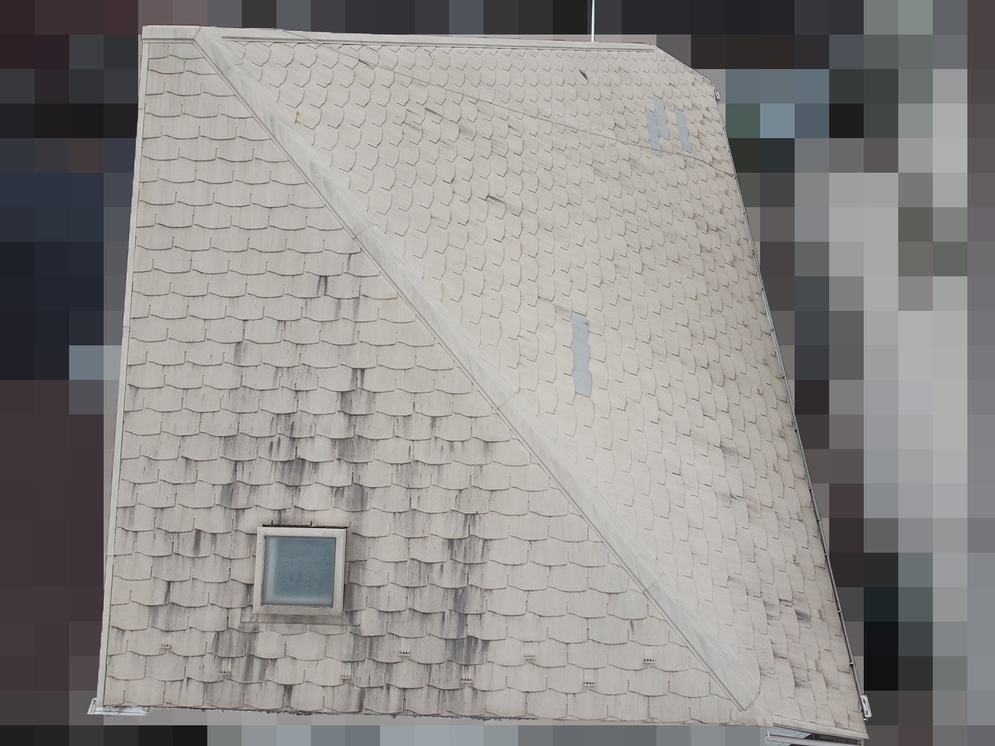【横浜市鶴見区】築１６年、アスベスト未使用のスレート屋根の、災害予防パック基本プランの事例　ドローン北面