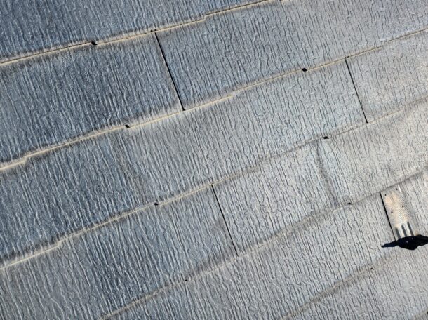 【東京都府中市】築１９年、スレート屋根のひび割れメンテナンスと、外壁塗装の検討での点検