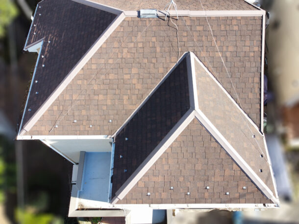 屋根と外壁の調査