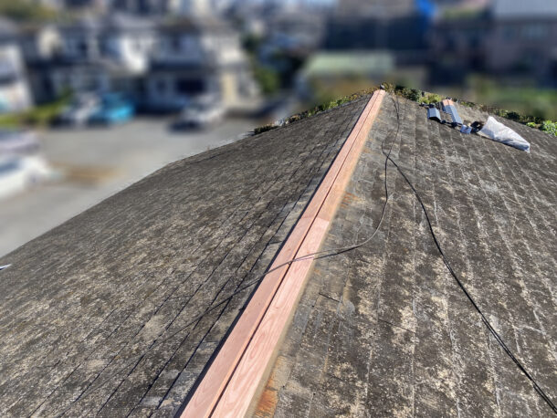 スレート屋根の棟板金の交換工事