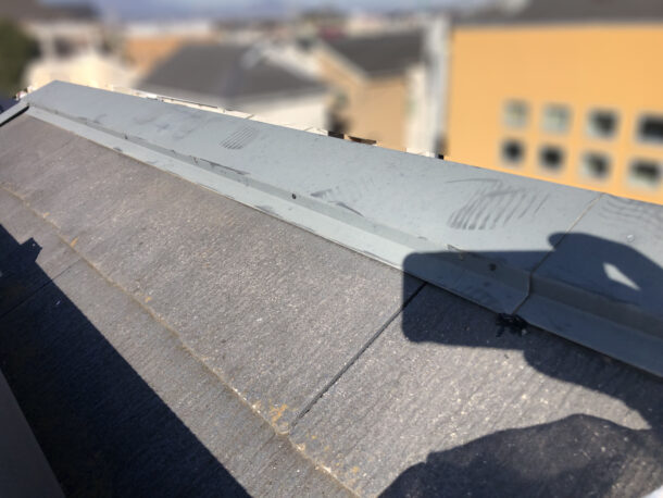 アスベスト未使用のスレート屋根の、災害予防