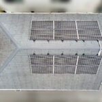 【川崎市麻生区】築１１年、ソーラーが載っているスレート屋根のメンテナンス相談で、屋根点検の事例