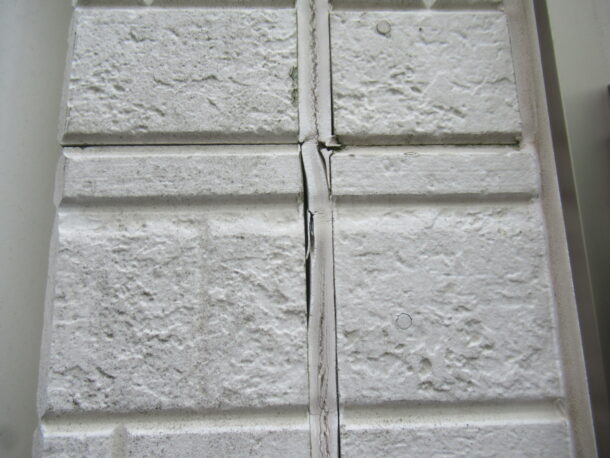 2-1シーリング材の劣化